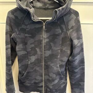 Lululemon Women’s Gray Camo Zip-Up Hoodie size 4